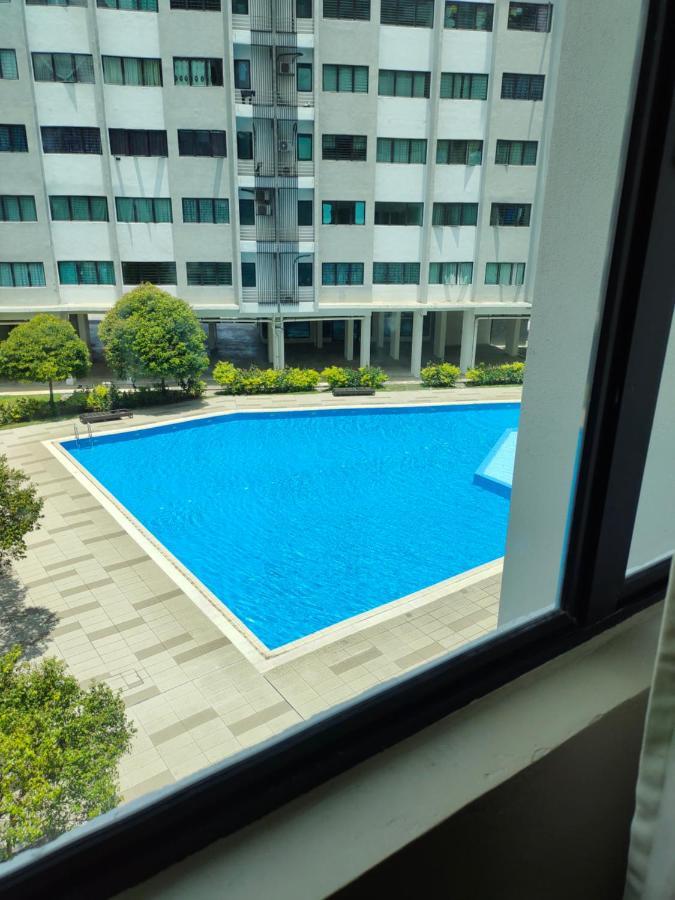Ferienwohnung De Cozy Corner Suria Rafflesia Setia Alam Shah Alam Exterior foto